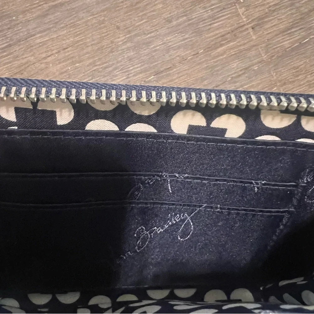 Vera Bradley sleek navy